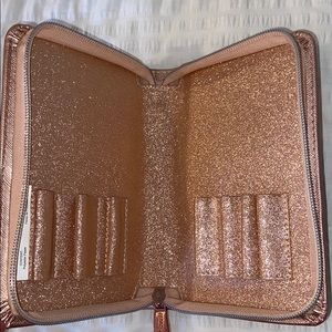 Sephora makeup brushes case NWOT.